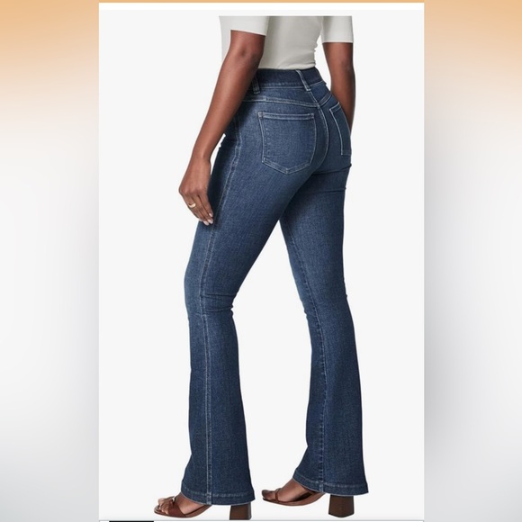 SPANX SPANXSHAPE™ EVERYWEAR FLARE JEANS Authentic Blue 2X SOLD OUT ON SITE - Picture 4 of 7
